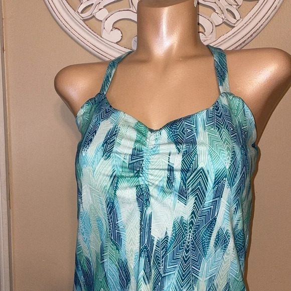 Marmot women’s shirt Large 12 14 tank top shelf bra soft stretch athletic blue - Picture 2 of 10